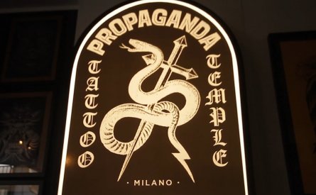 Videoclip, Propaganda tattoo temple poster